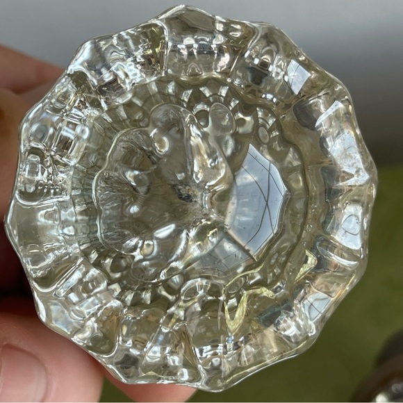 Vintage Glass Door Knobs - Picture 9 of 11
